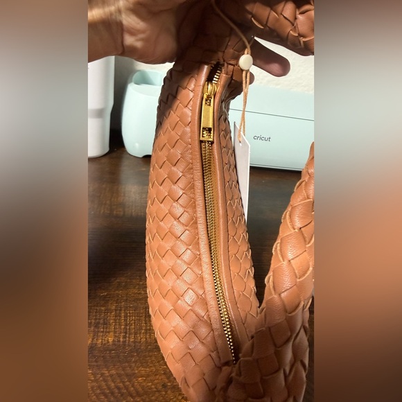 Quince Italian Leather Handwoven Mini Hobo Bag NWT - Picture 5 of 14